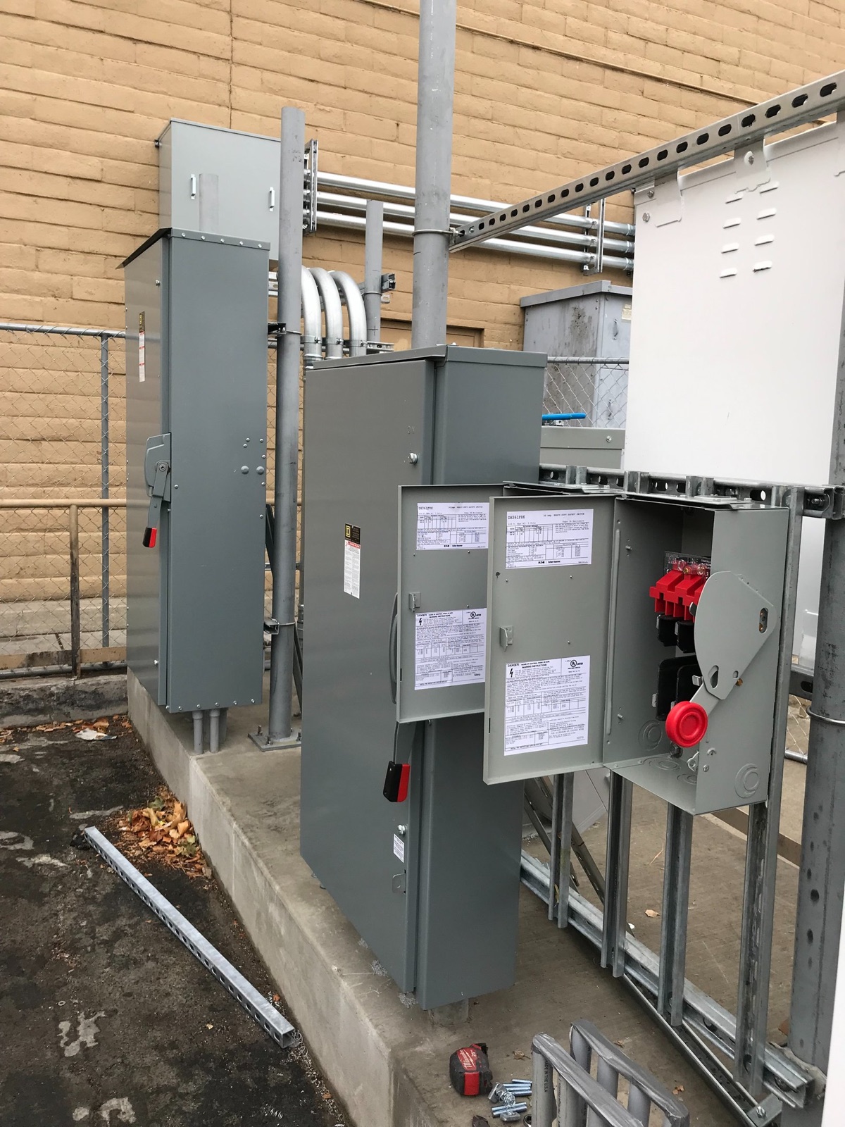 Exterior switchgear and electrical distribution