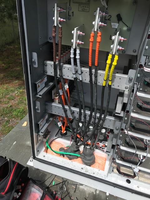 Power distribution cabinet wiring