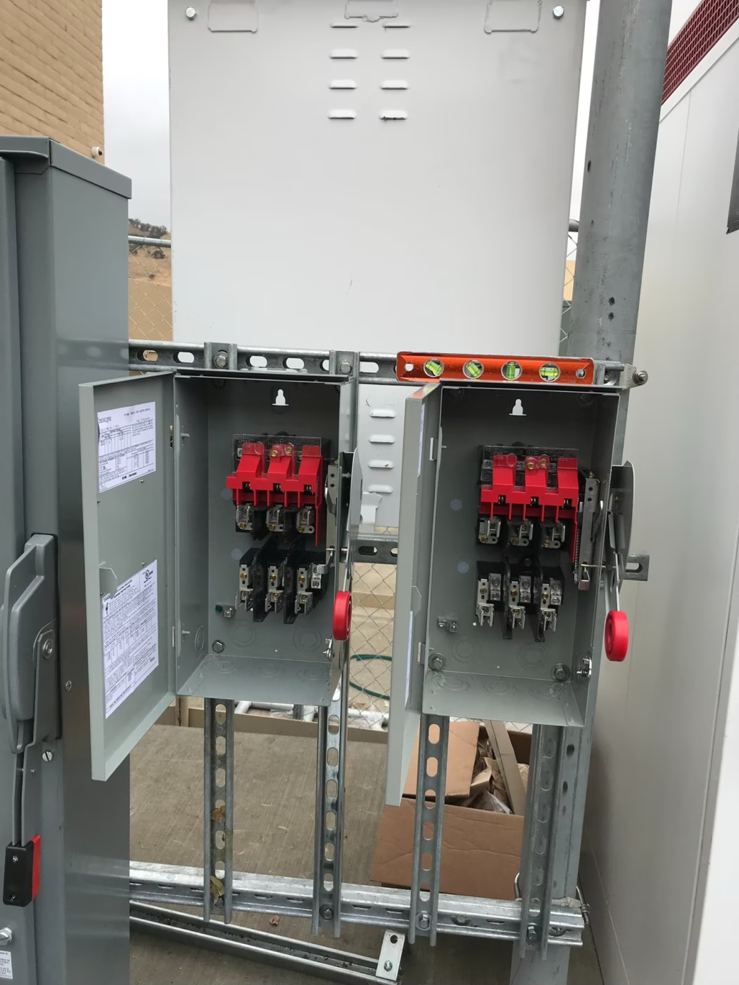 Commercial electrical installation