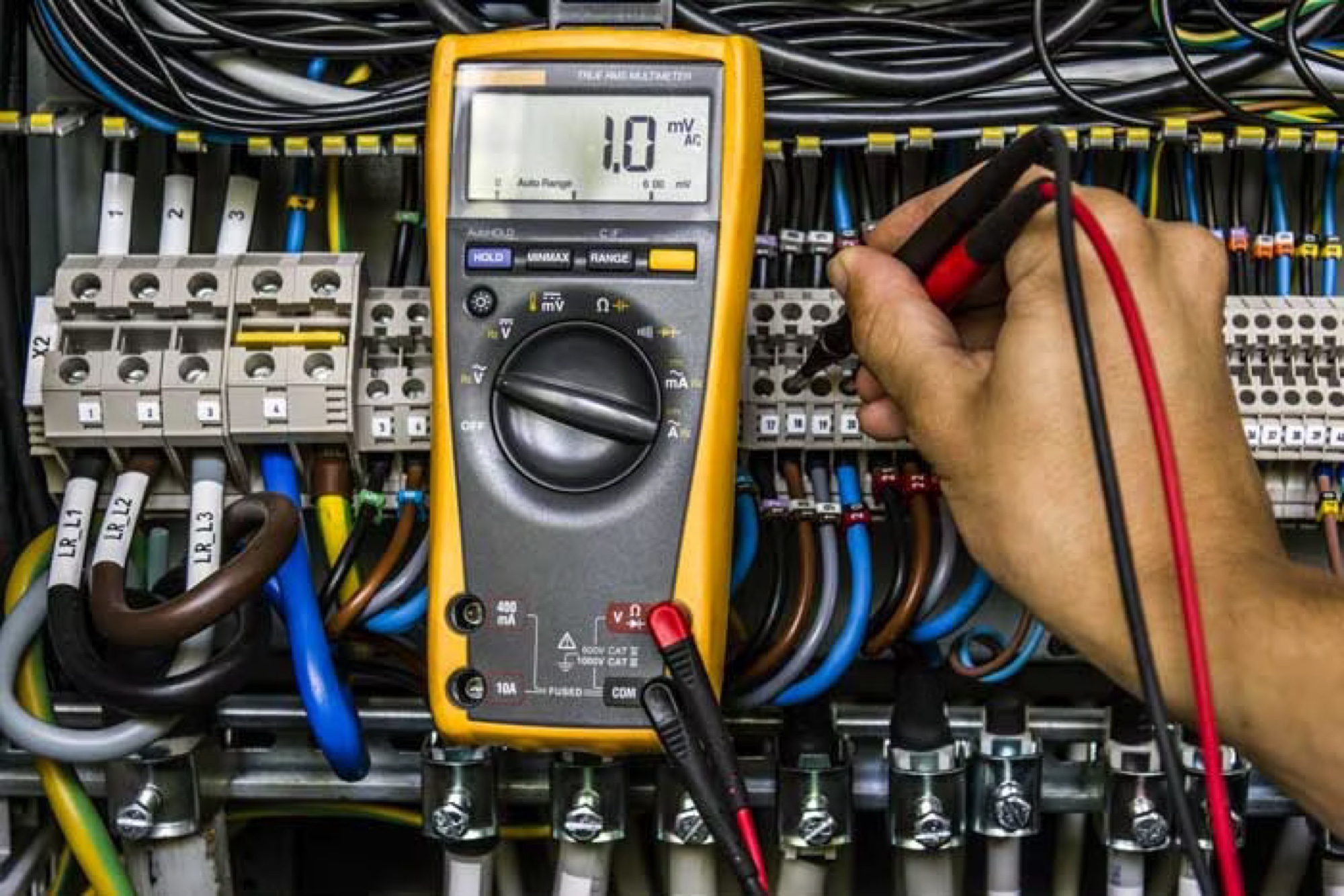 Commercial electrical service